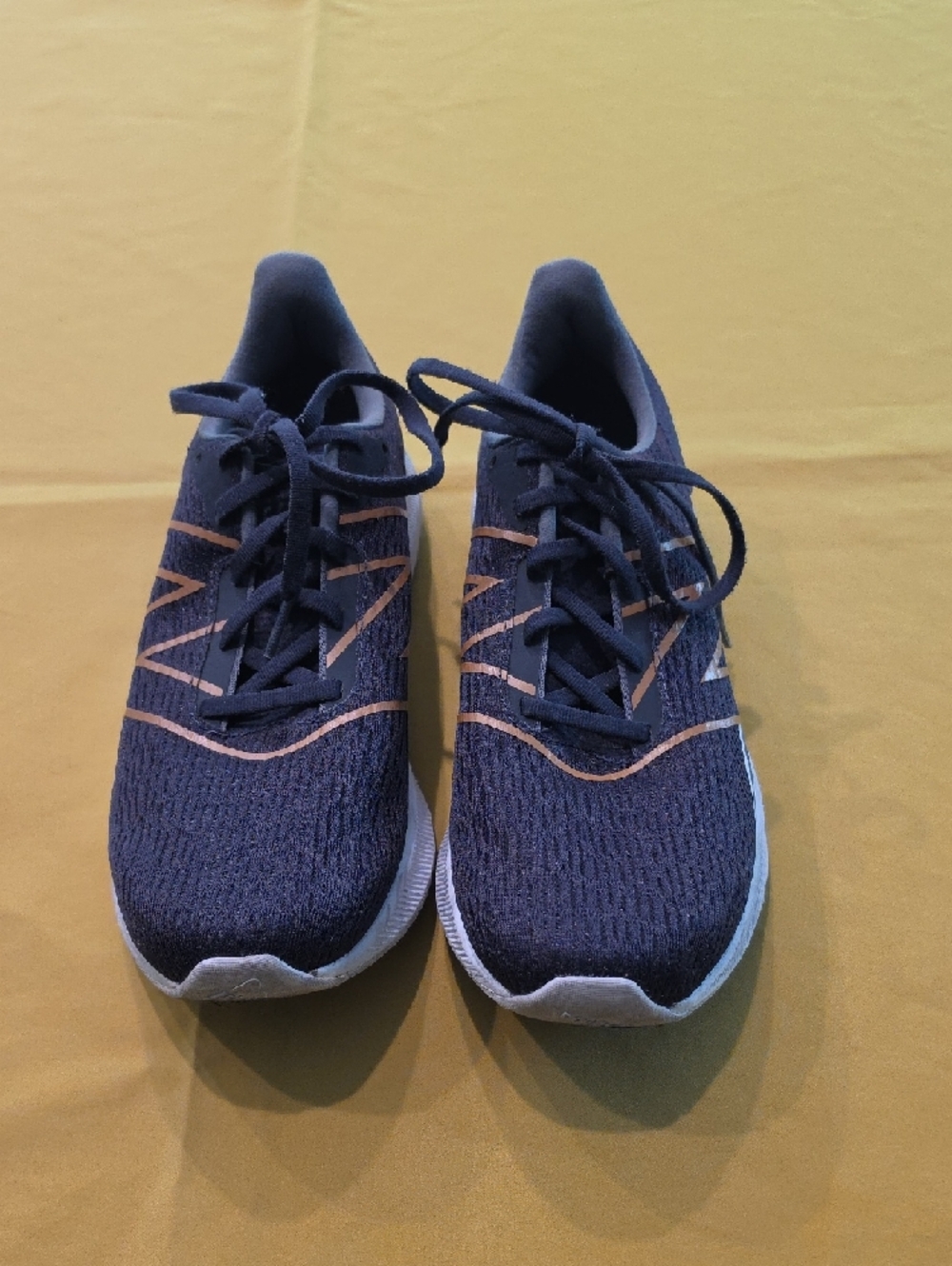 New Balance FuelCell Propel V2 Phantom/Castlerock/Copper Metallic Womens Size 9 - Picture 2 of 9